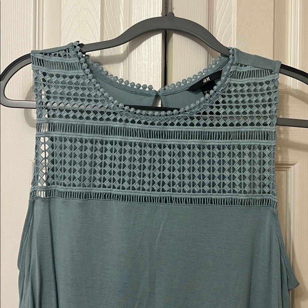 H&M Tank Top - Picture 2 of 4